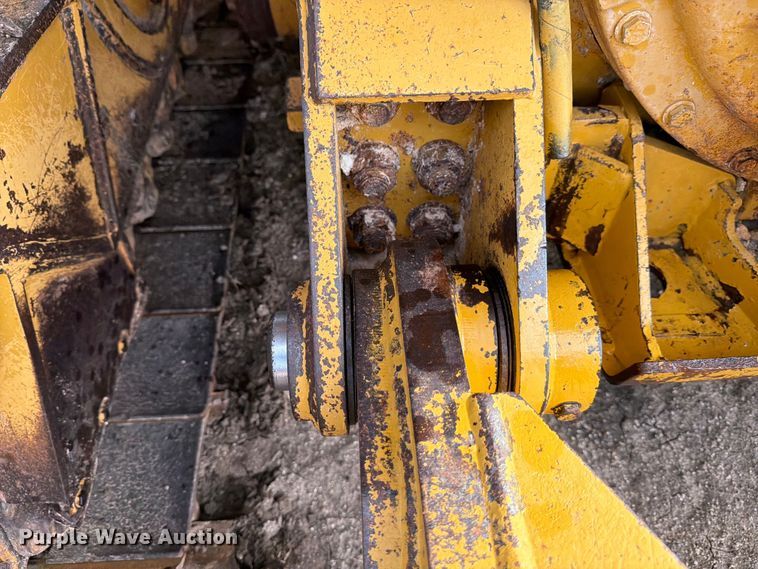 image for item ED5200 2014 Caterpillar D6T XL dozer