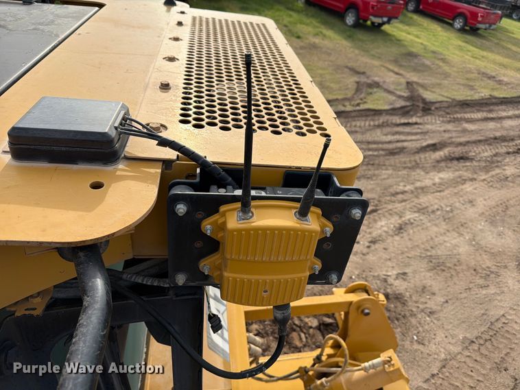 image for item ED5200 2014 Caterpillar D6T XL dozer