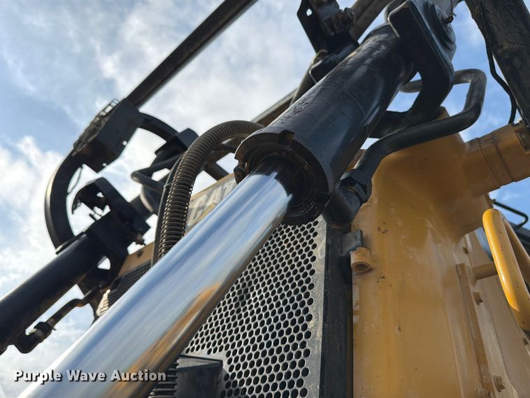 image for item ED5200 2014 Caterpillar D6T XL dozer