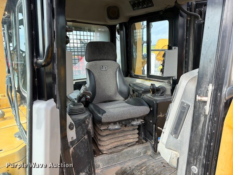 image for item ED5200 2014 Caterpillar D6T XL dozer