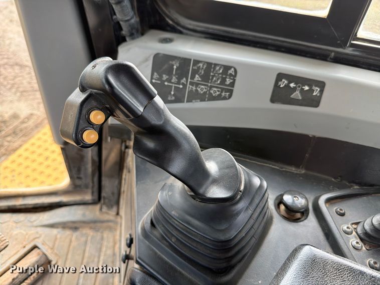 image for item ED5200 2014 Caterpillar D6T XL dozer