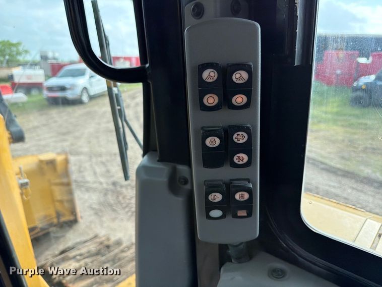 image for item ED5200 2014 Caterpillar D6T XL dozer