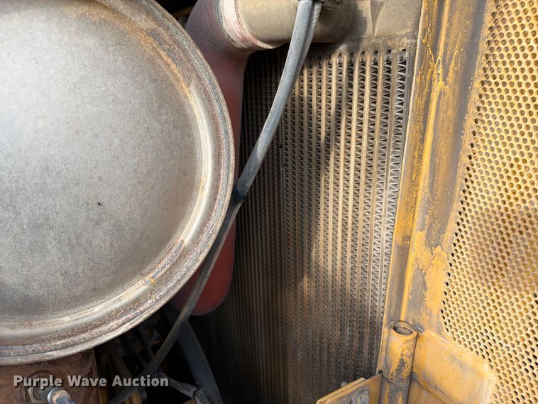 image for item ED5200 2014 Caterpillar D6T XL dozer