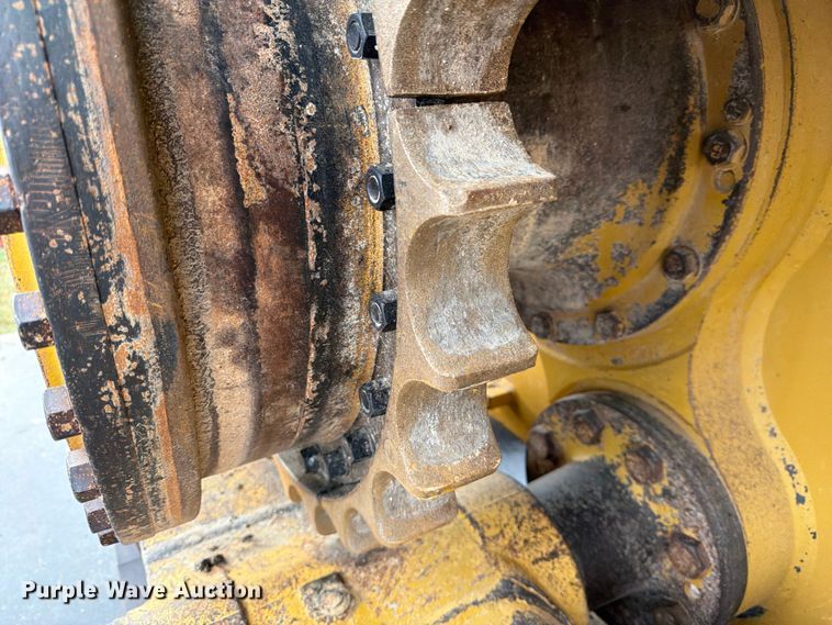 image for item ED5200 2014 Caterpillar D6T XL dozer