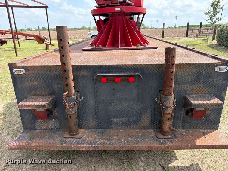 image for item ED5202 2002 Freightliner FL80 crane truck