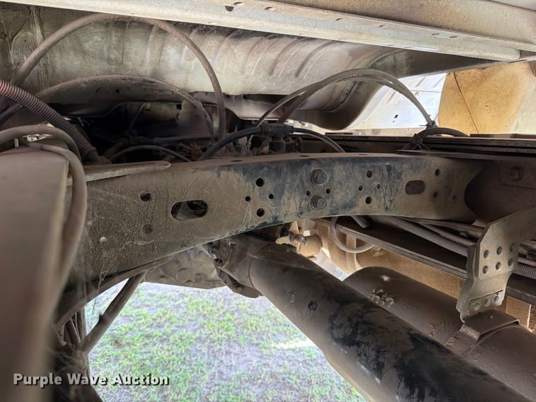 image for item ED5202 2002 Freightliner FL80 crane truck