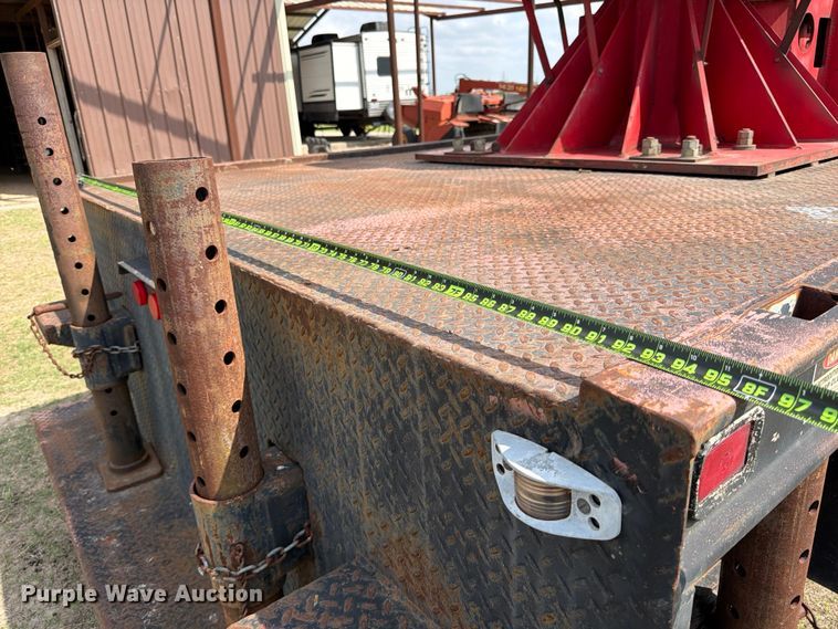 image for item ED5202 2002 Freightliner FL80 crane truck