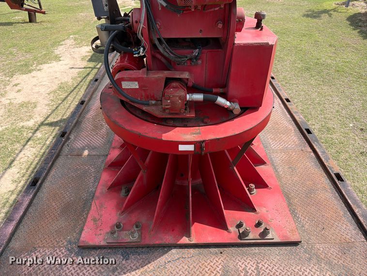 image for item ED5202 2002 Freightliner FL80 crane truck