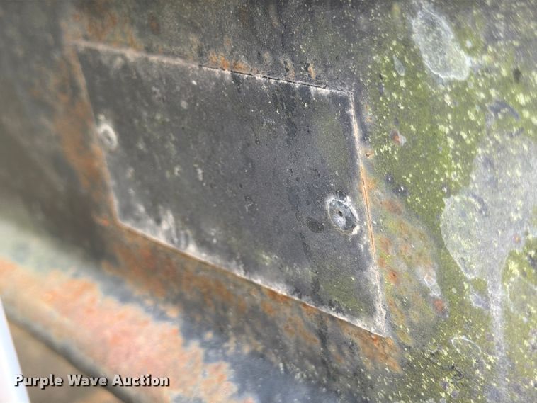 image for item ED5202 2002 Freightliner FL80 crane truck