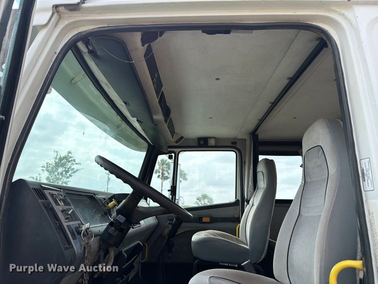 image for item ED5202 2002 Freightliner FL80 crane truck