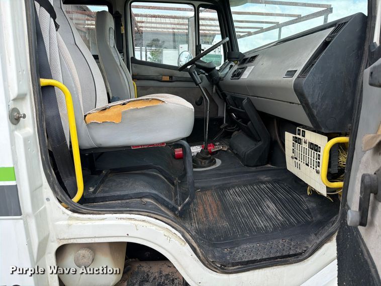 image for item ED5202 2002 Freightliner FL80 crane truck