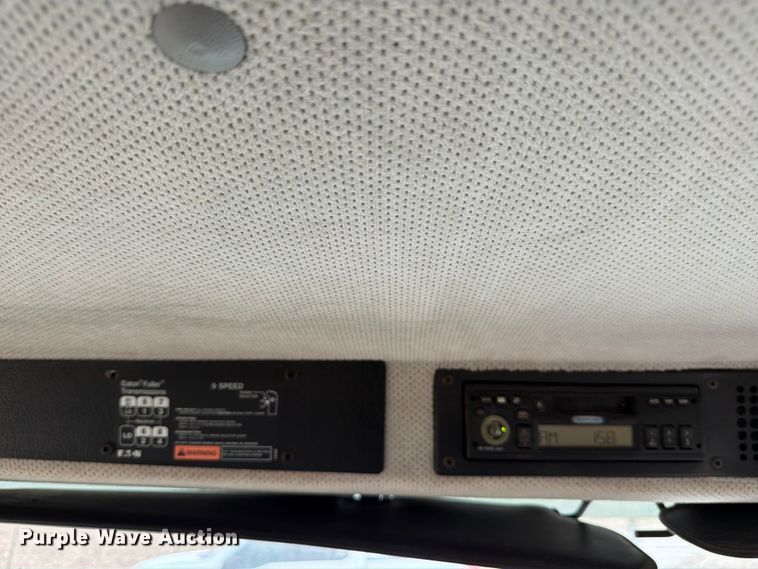 image for item ED5202 2002 Freightliner FL80 crane truck