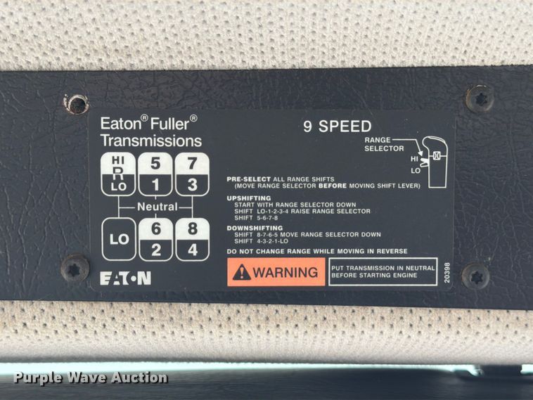 image for item ED5202 2002 Freightliner FL80 crane truck