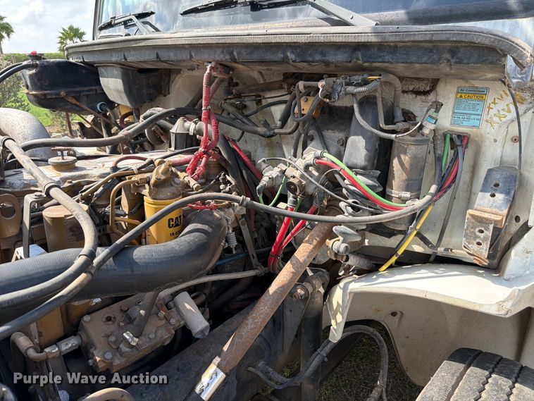 image for item ED5202 2002 Freightliner FL80 crane truck