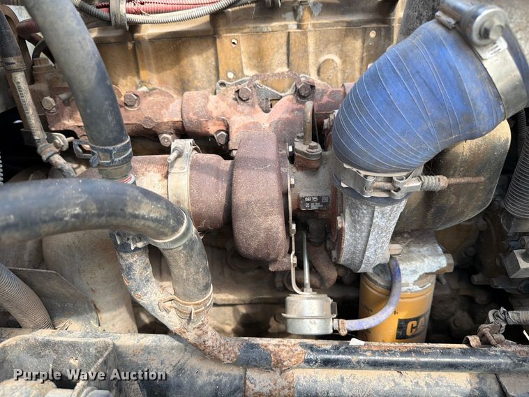 image for item ED5202 2002 Freightliner FL80 crane truck