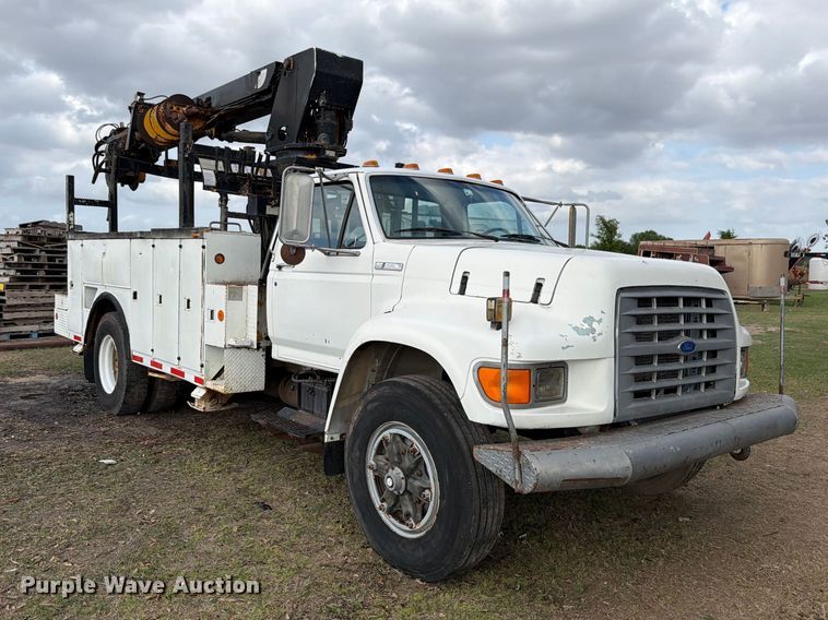 image for item ED5203 1996 Ford F800 digger derrick truck