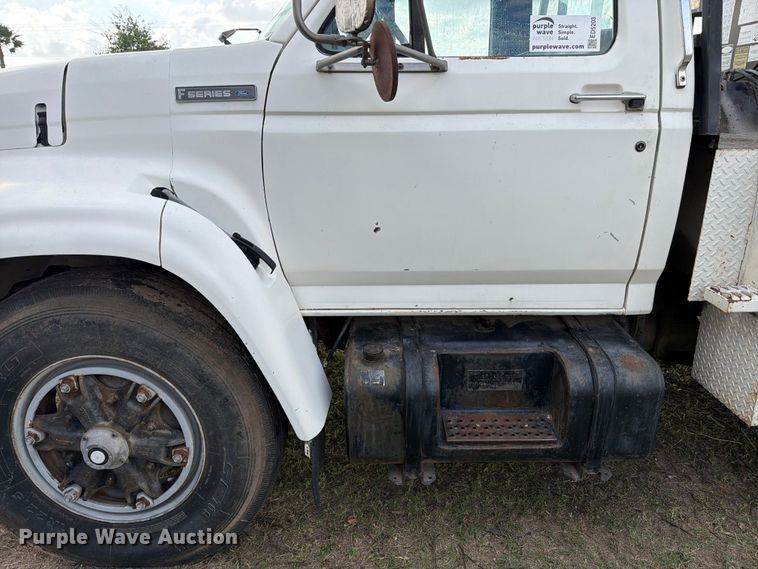 image for item ED5203 1996 Ford F800 digger derrick truck