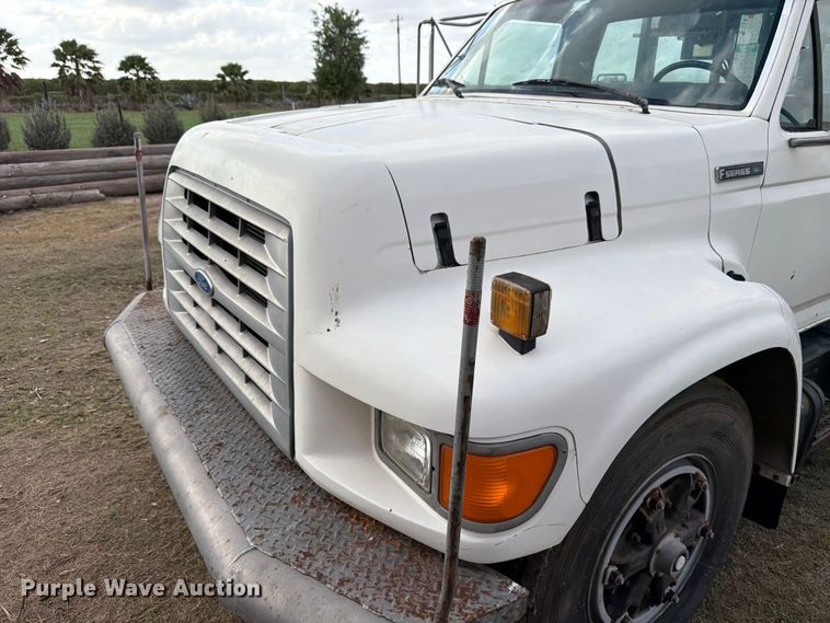 image for item ED5203 1996 Ford F800 digger derrick truck