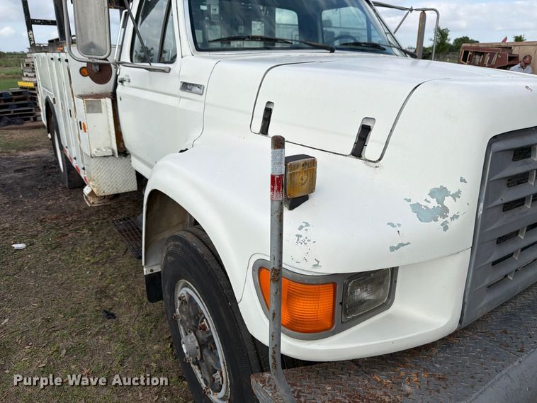 image for item ED5203 1996 Ford F800 digger derrick truck