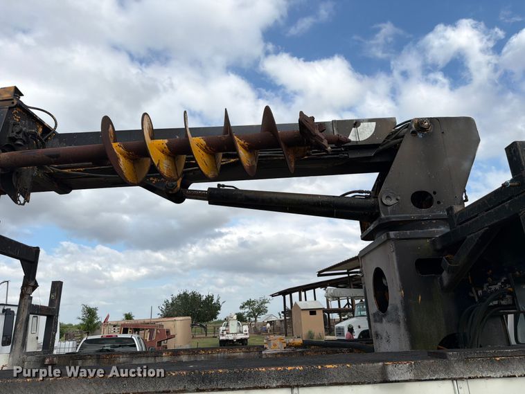 image for item ED5203 1996 Ford F800 digger derrick truck