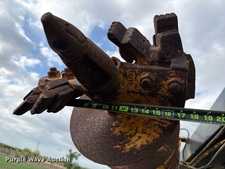 image for item ED5203 1996 Ford F800 digger derrick truck