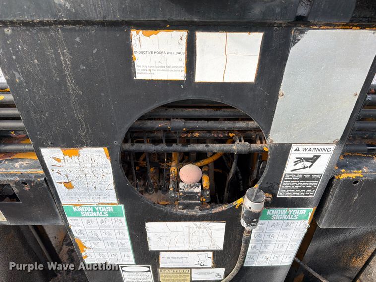 image for item ED5203 1996 Ford F800 digger derrick truck