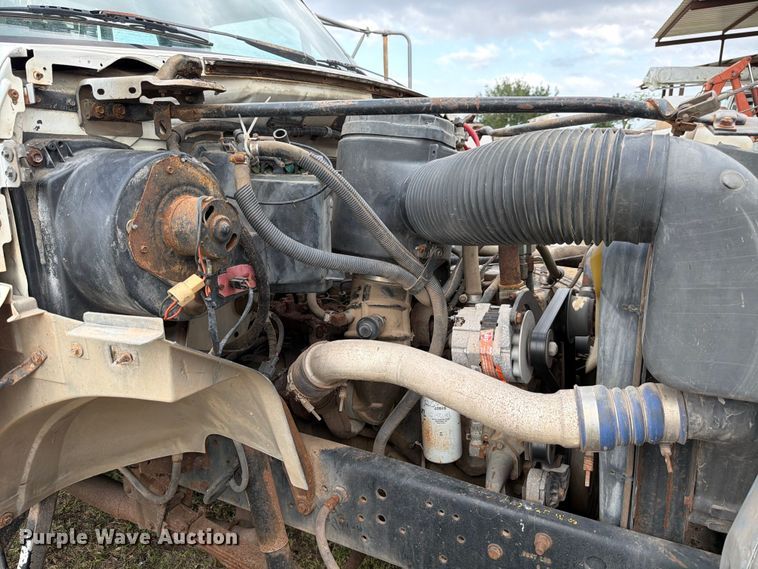 image for item ED5203 1996 Ford F800 digger derrick truck