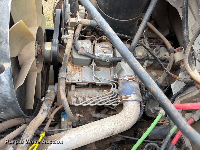 image for item ED5203 1996 Ford F800 digger derrick truck