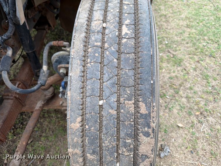 image for item ED5203 1996 Ford F800 digger derrick truck