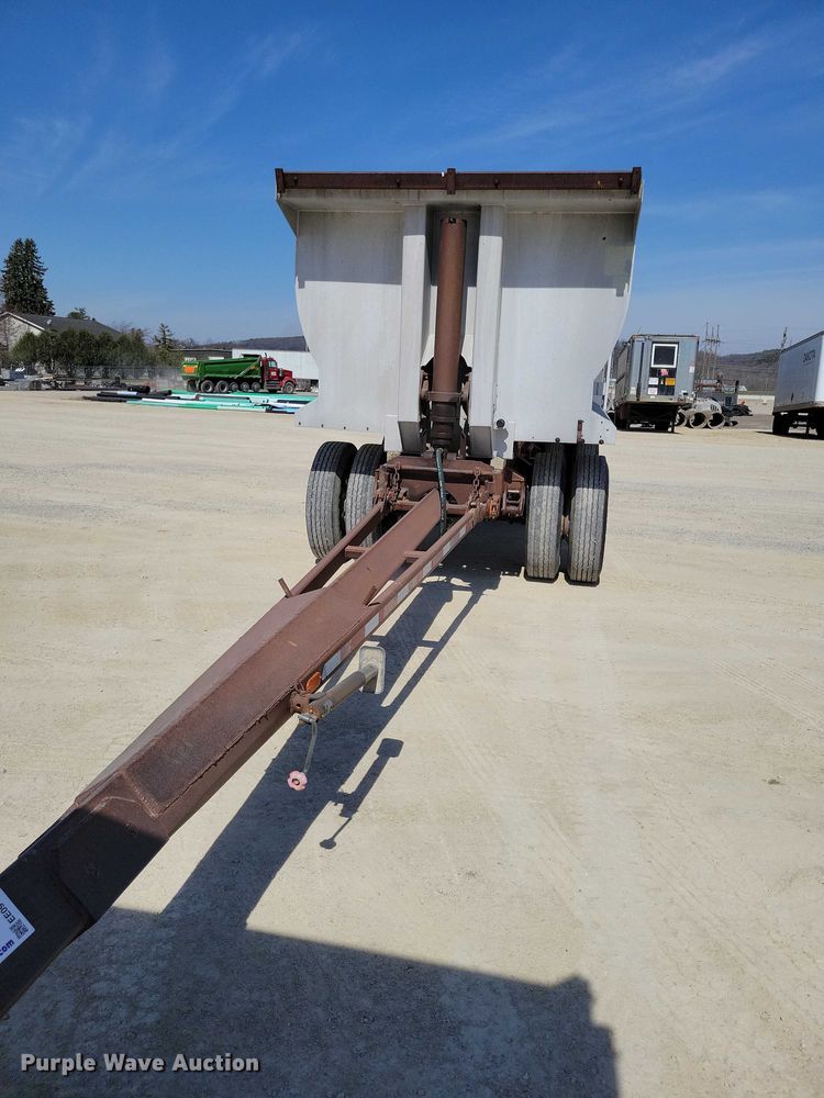 image for item EE0917 1997 Hawkeye end dump pup trailer