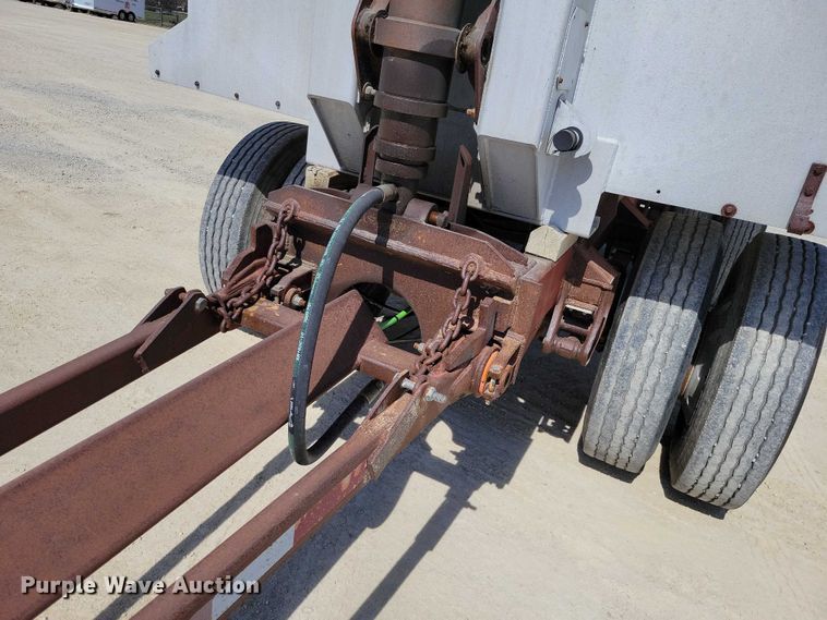 image for item EE0917 1997 Hawkeye end dump pup trailer