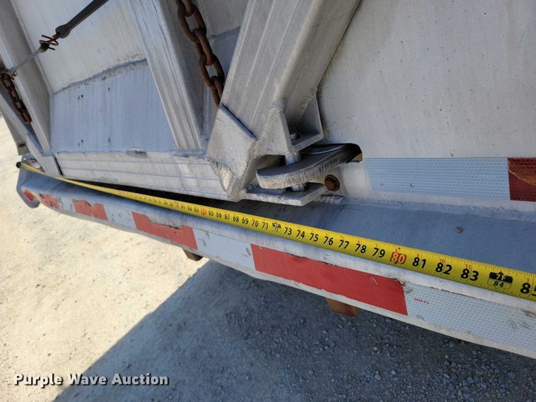 image for item EE0917 1997 Hawkeye end dump pup trailer