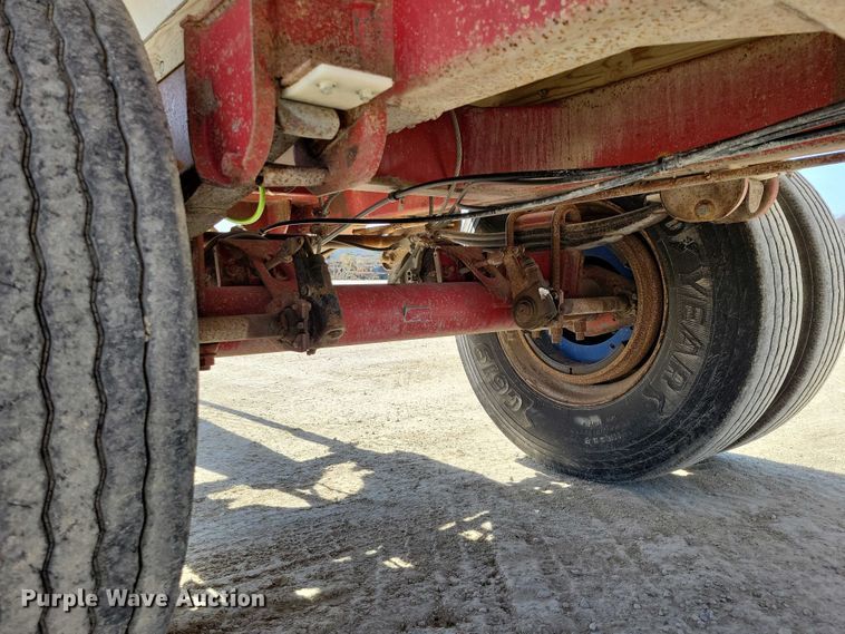 image for item EE0917 1997 Hawkeye end dump pup trailer