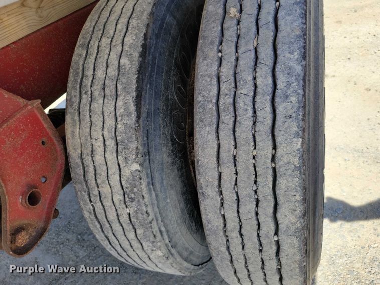 image for item EE0917 1997 Hawkeye end dump pup trailer