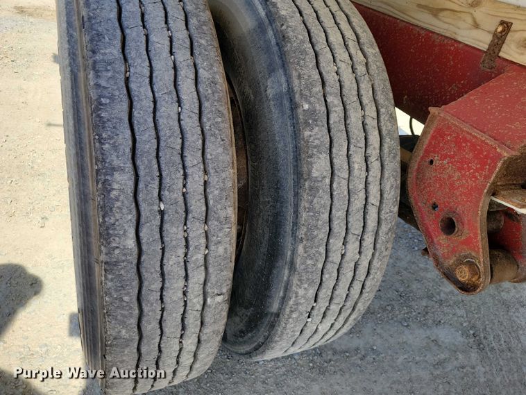 image for item EE0917 1997 Hawkeye end dump pup trailer