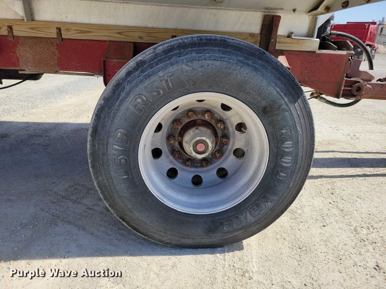 image for item EE0917 1997 Hawkeye end dump pup trailer