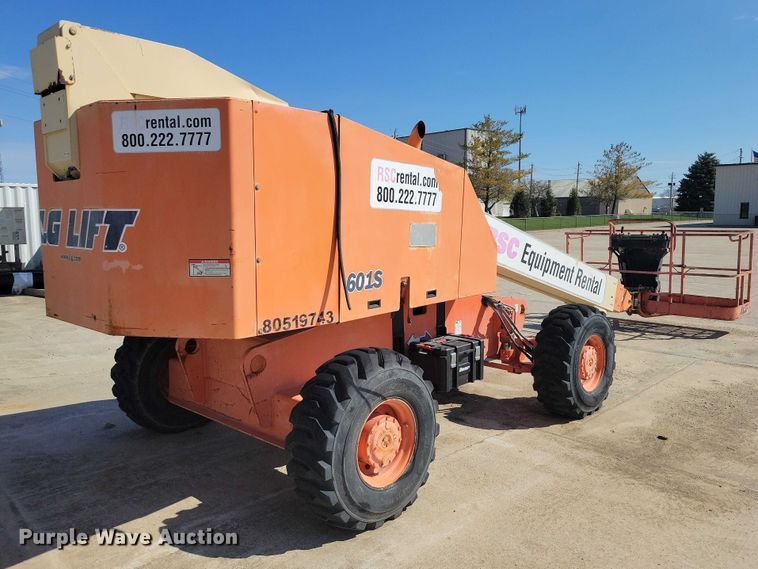image for item EE0920 2000 JLG 601S boom lift