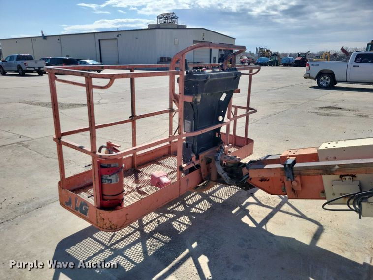 image for item EE0920 2000 JLG 601S boom lift