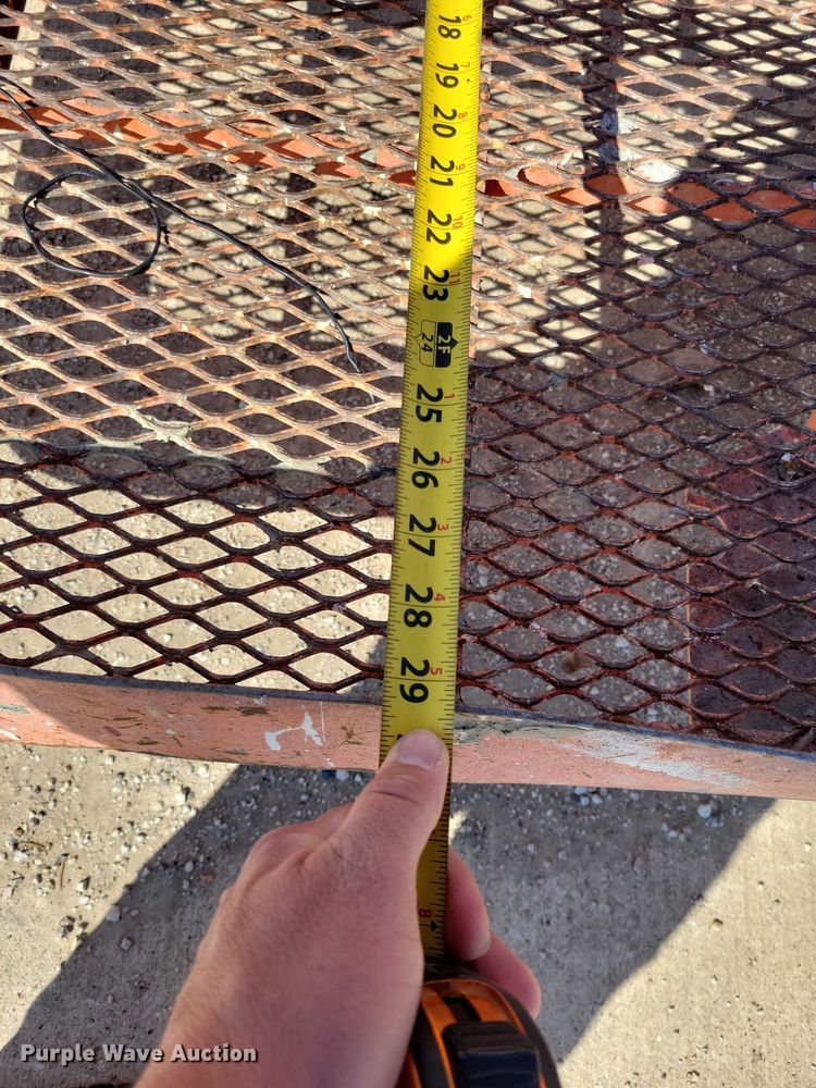 image for item EE0920 2000 JLG 601S boom lift