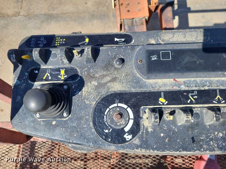 image for item EE0920 2000 JLG 601S boom lift