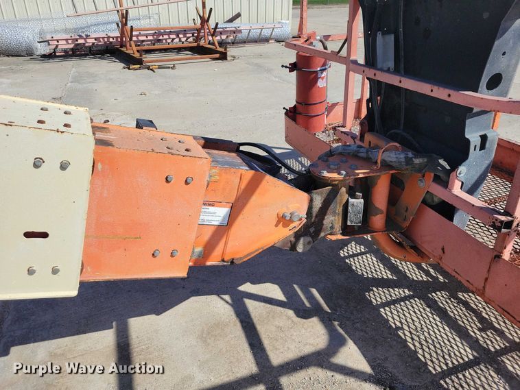 image for item EE0920 2000 JLG 601S boom lift