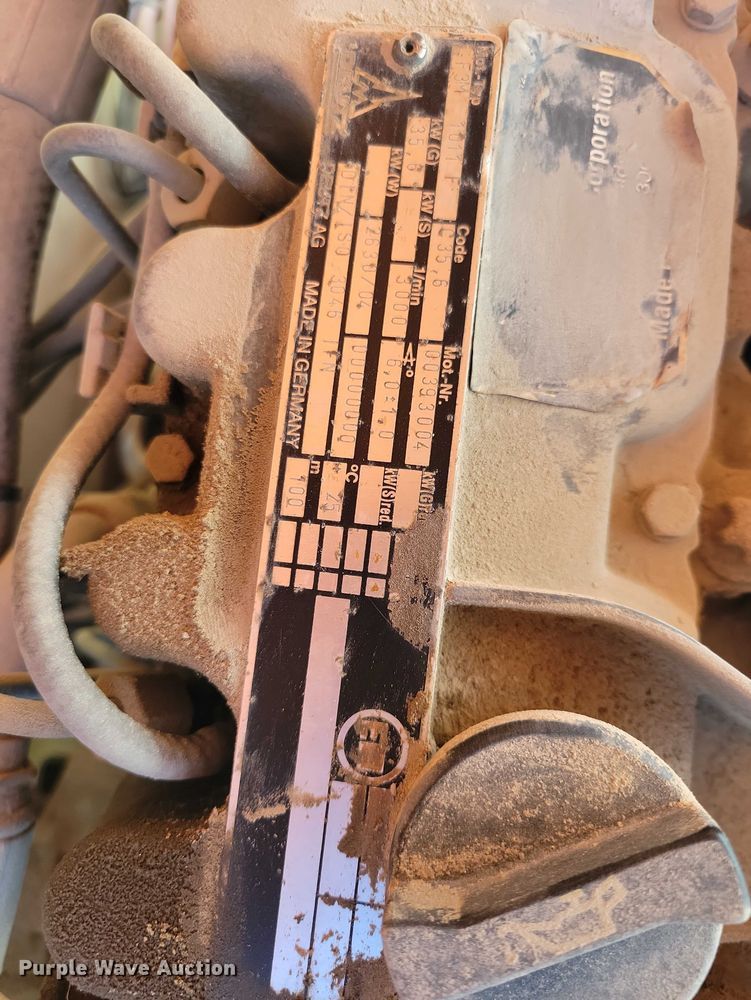 image for item EE0920 2000 JLG 601S boom lift