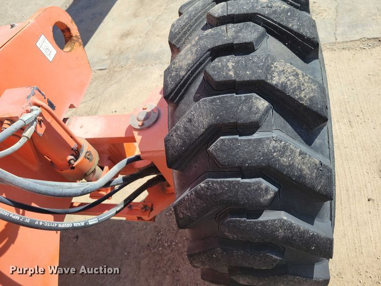 image for item EE0920 2000 JLG 601S boom lift