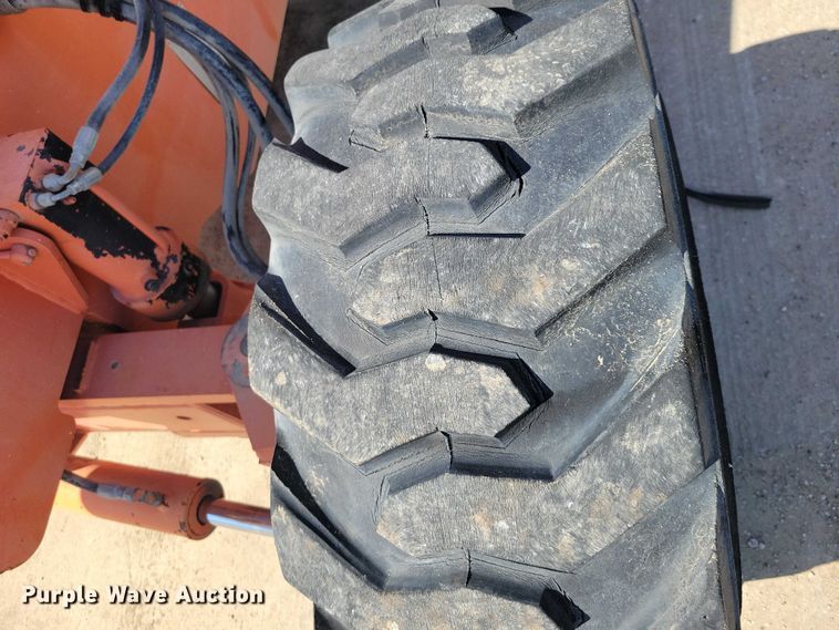 image for item EE0920 2000 JLG 601S boom lift