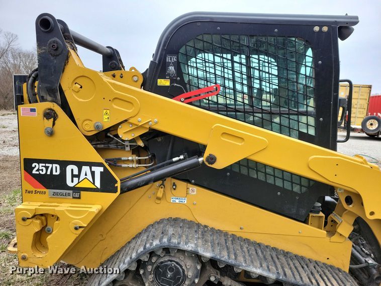 image for item EE0924 2018 Caterpillar 257D tracked skid steer loader