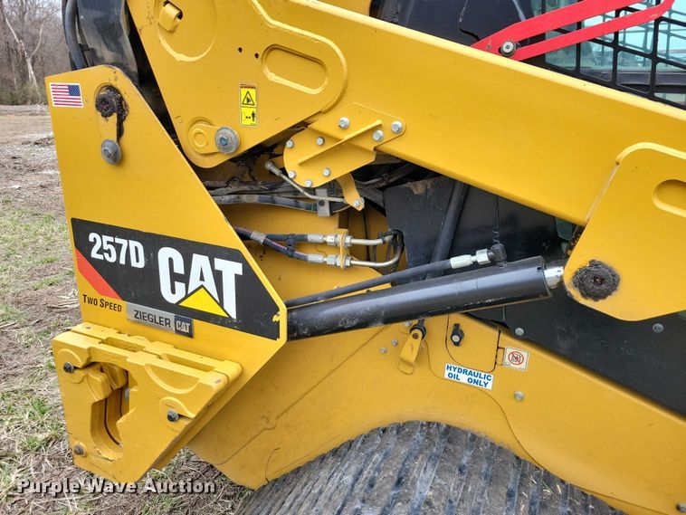 image for item EE0924 2018 Caterpillar 257D tracked skid steer loader