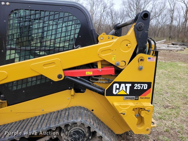 image for item EE0924 2018 Caterpillar 257D tracked skid steer loader