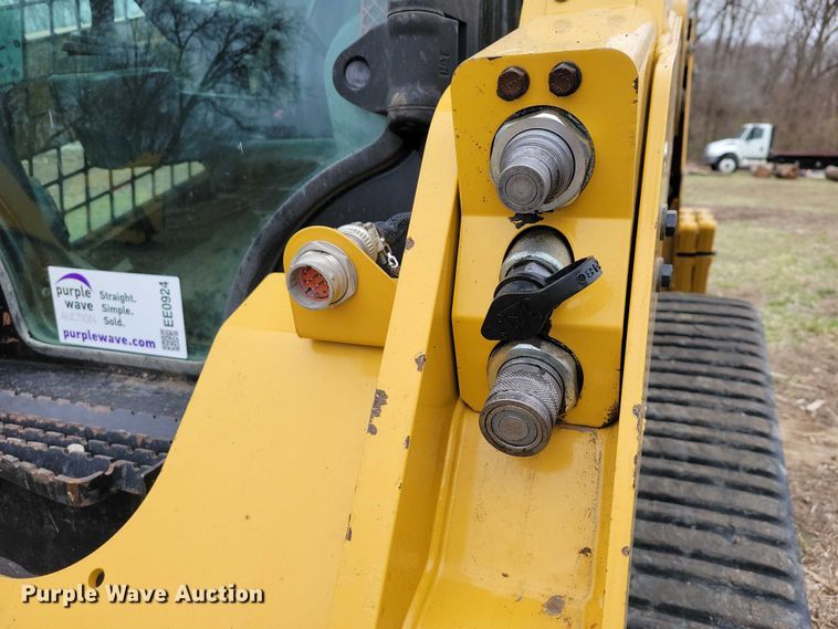 image for item EE0924 2018 Caterpillar 257D tracked skid steer loader