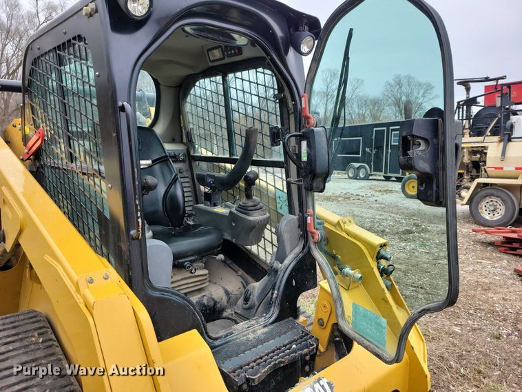 image for item EE0924 2018 Caterpillar 257D tracked skid steer loader