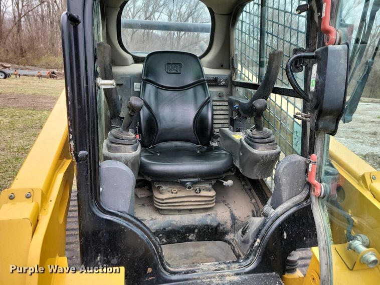 image for item EE0924 2018 Caterpillar 257D tracked skid steer loader